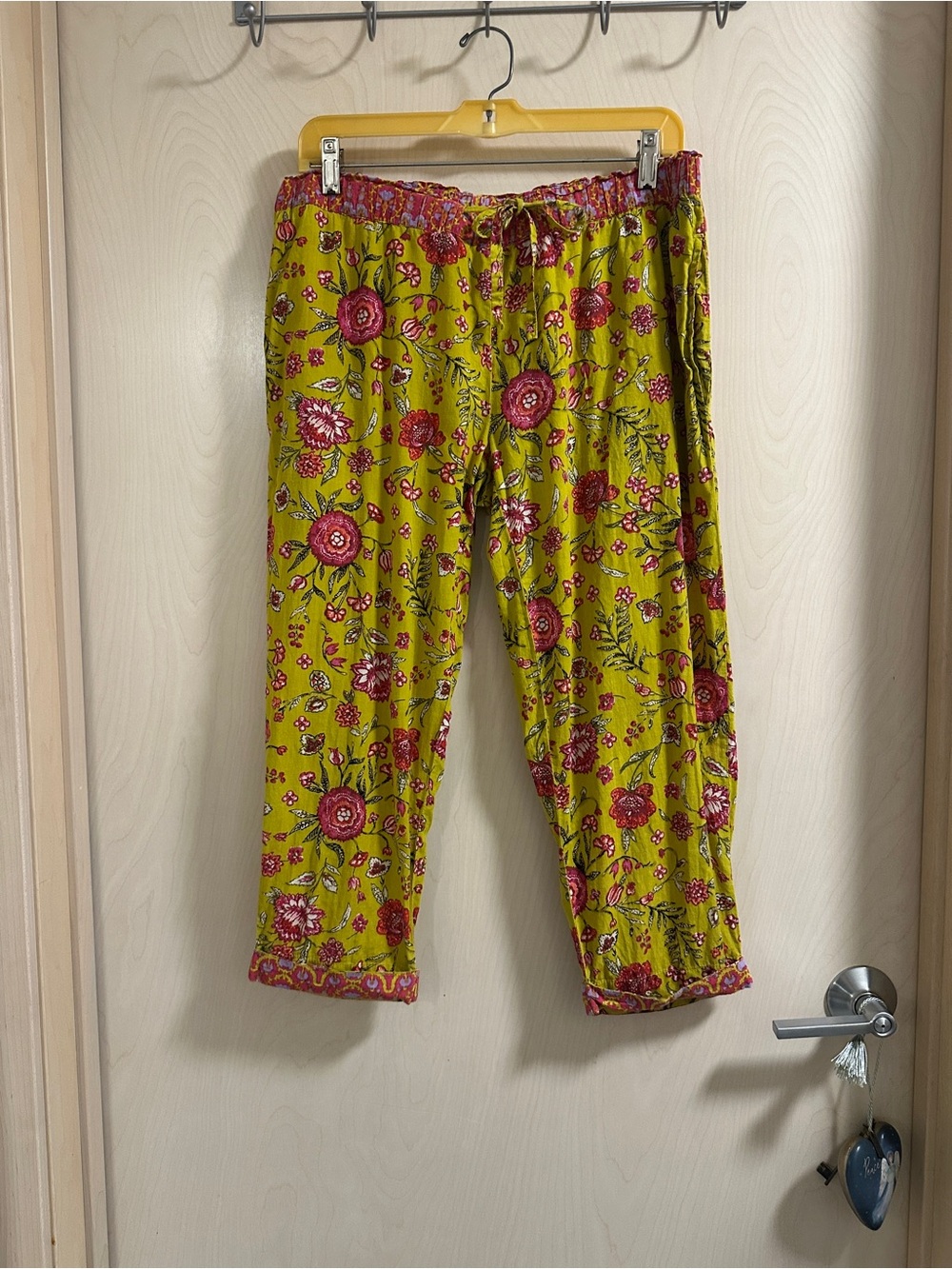 Sundance Leia Pants Petite Small Green Floral Lounge Crop Capris Drawstring Boho